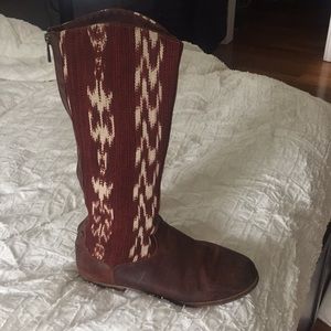 Reef Tall Leather Canvas Boots sz 9